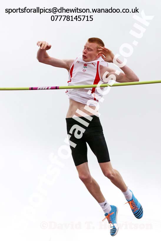 Mens  senior pole vault, Northern Senior and Under-20s Track and Field Champs., Manchester. Photo: David T. Hewitson/Sports for All Pics